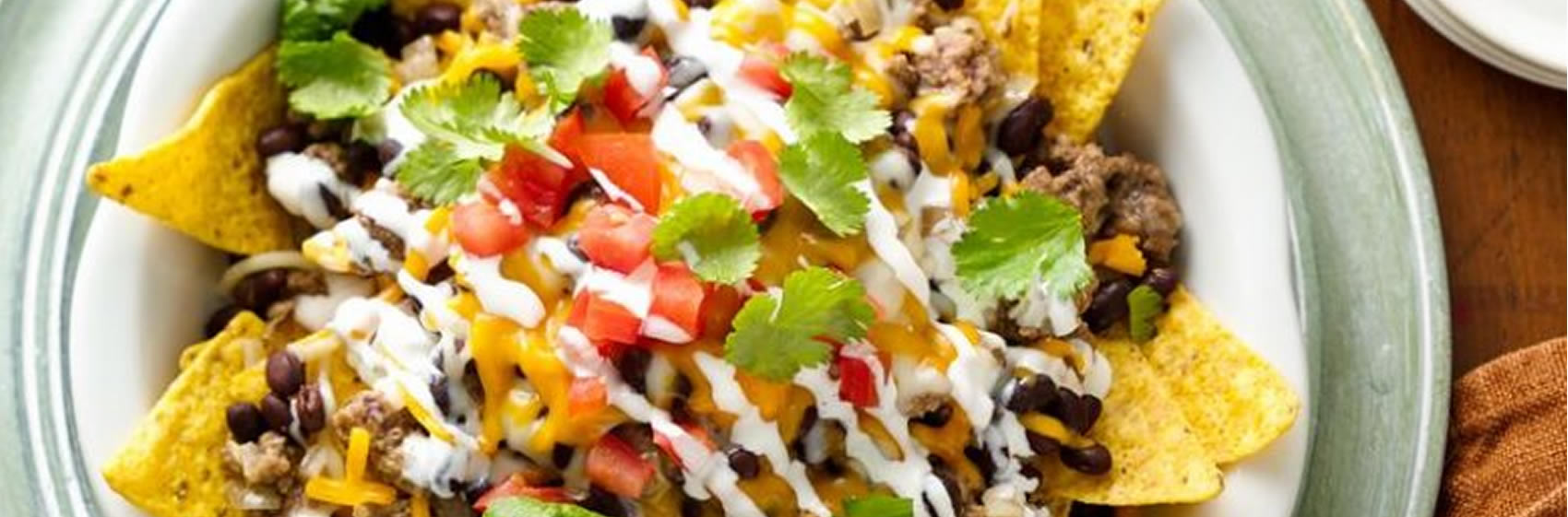 nachos-y-frijoles-negros